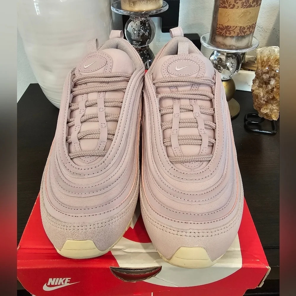 Nike Air Max 97 Sneakers Size 6.5.